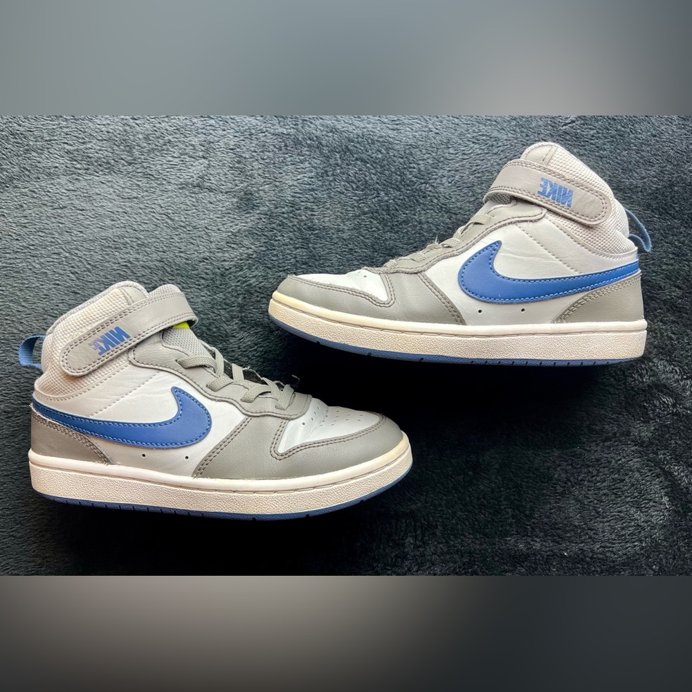 Nike - Court Borough Mid